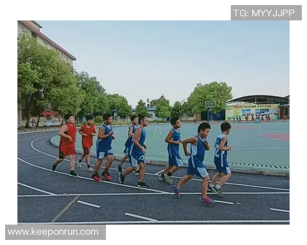 幼儿园小朋友篮球打卡活动表扬榜单展示快乐成长与团队精神